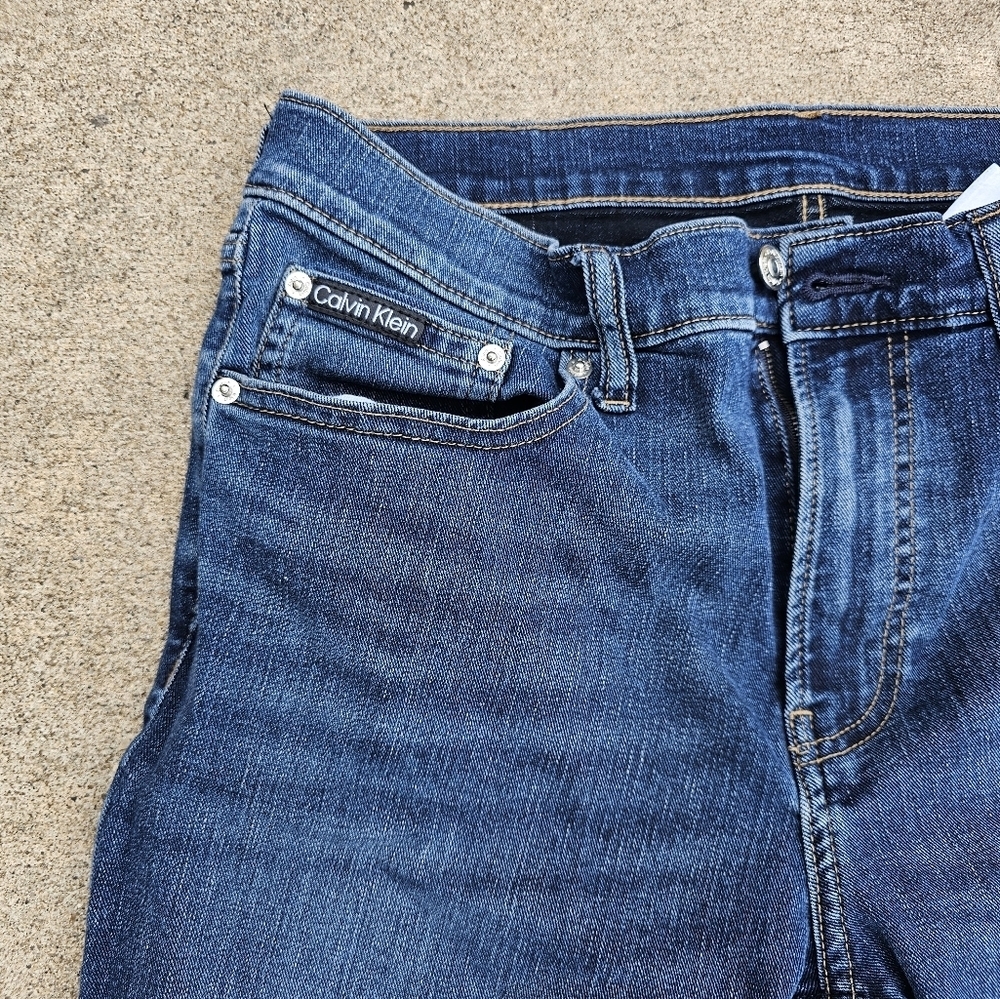 Calvin Klein Blue Straight Jeans Classic Style - Picture 3 of 11